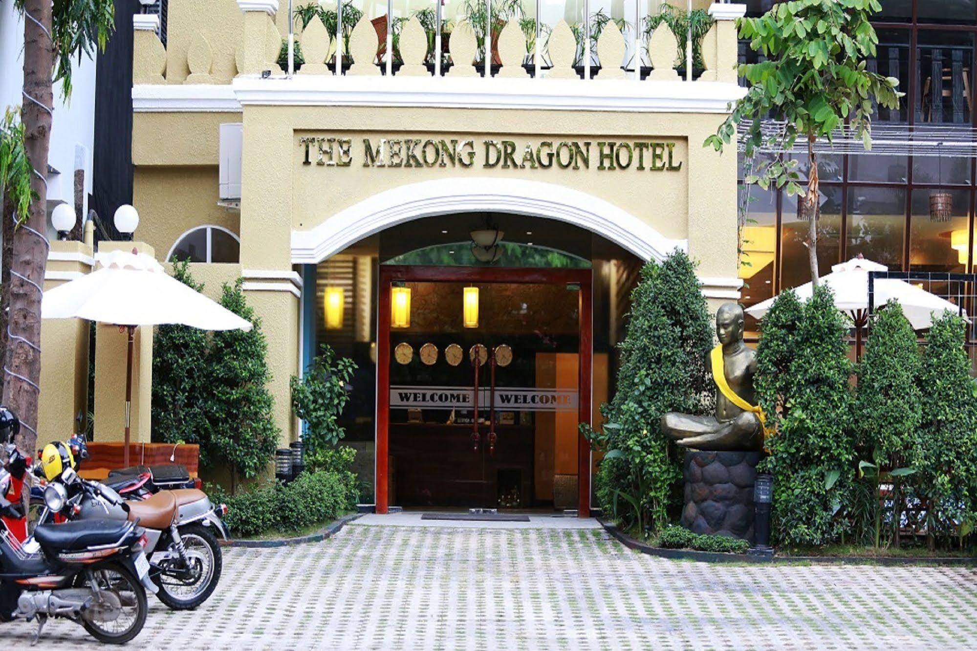 Eman Bkk Hotel Phnom Penh Extérieur photo